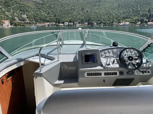 Cruisers 320 Express, 2005, Dubrovnik, Croatia – photo 3