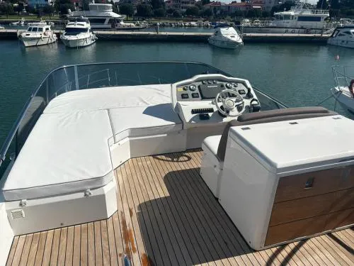 Sessa Marine 47 fly, 2017, Dubrovnik, Croatia – photo 5